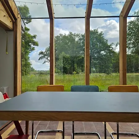 Op Ruim Een Hectare Prive Grond Villa