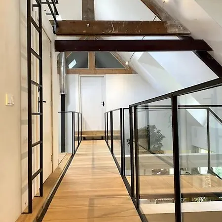 Villa Op Ruim Een Hectare Prive Grond