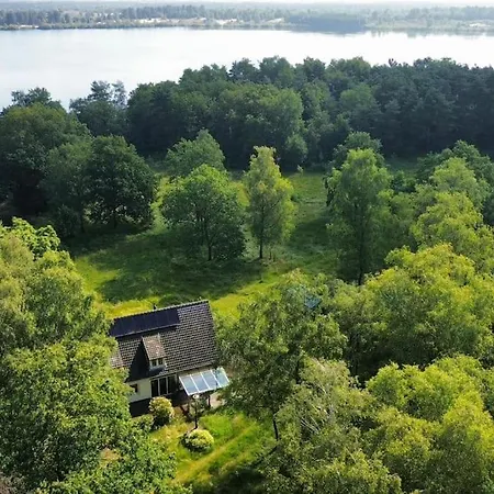 Op Ruim Een Hectare Prive Grond *